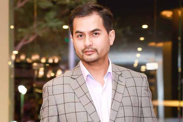 Đức Tiến bỏ hào quang sang Mỹ, cuộc sống sau 6 năm gây ngỡ ngàng