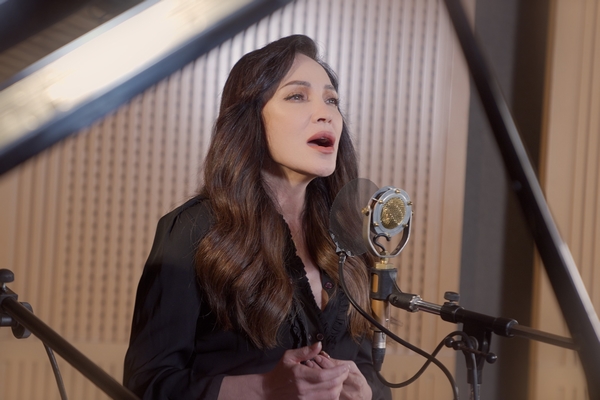 ‘Đời đá vàng’ có gì mới qua giọng hát của Thanh Hà?