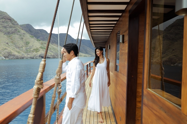 Trang Lạ tận hưởng hạnh phúc tại ‘Đảo thiên đường’