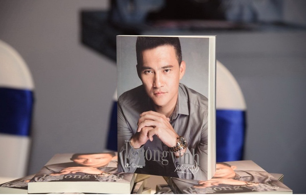 BLV Quang Huy: Viết tự truyện phản cảm, Công Vinh khó có cửa quay lại bóng đá