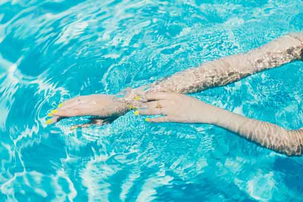 Những chú ý về dưỡng trắng da sau khi lột