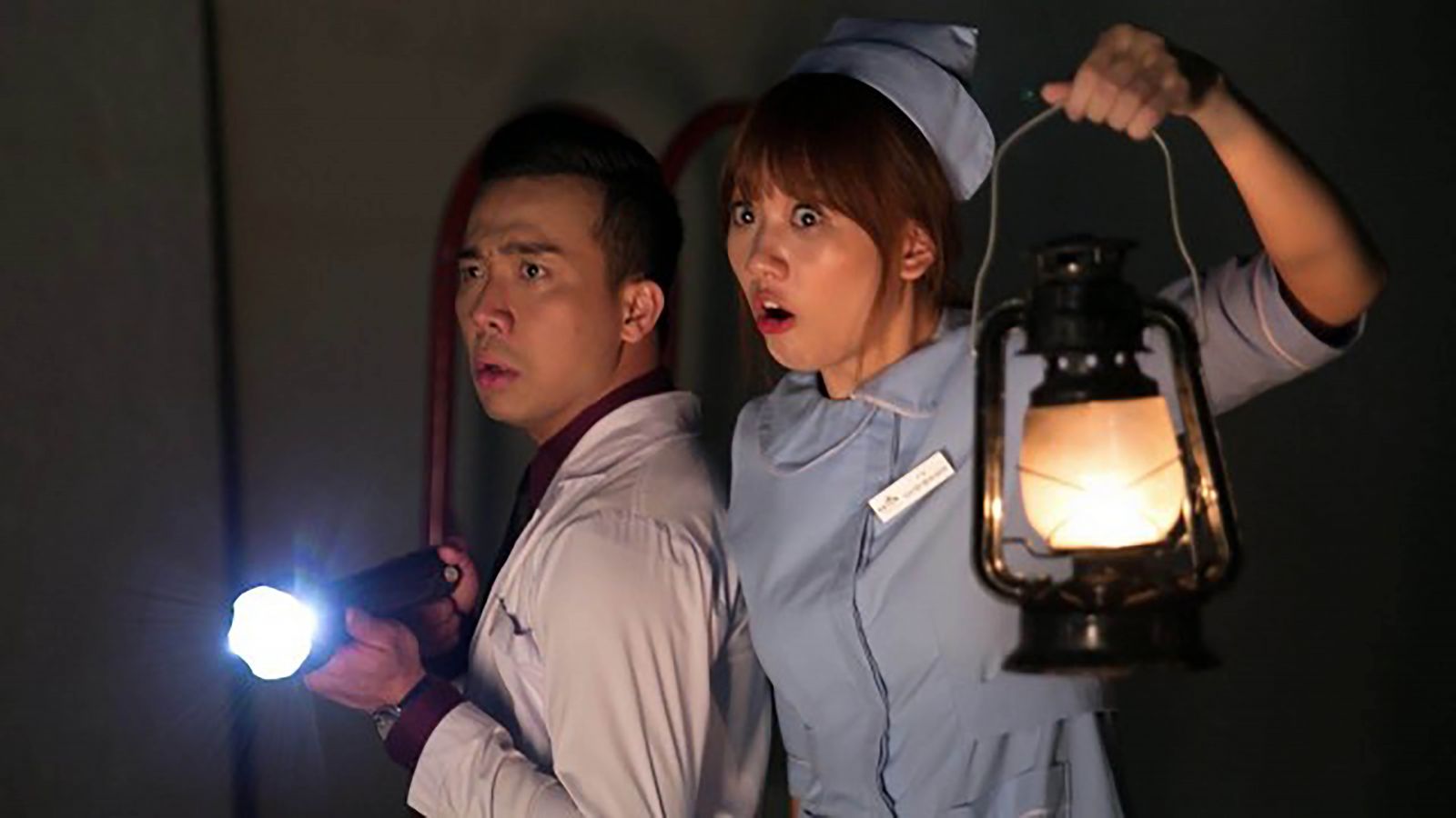 Đạo diễn bật mí chuyện làm phim… ma