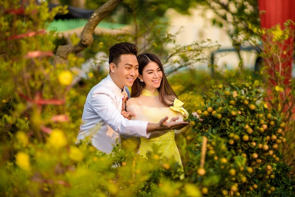 Kha Ly và Thanh Duy mong chờ chào đón ‘chú tí con’ trong năm mới