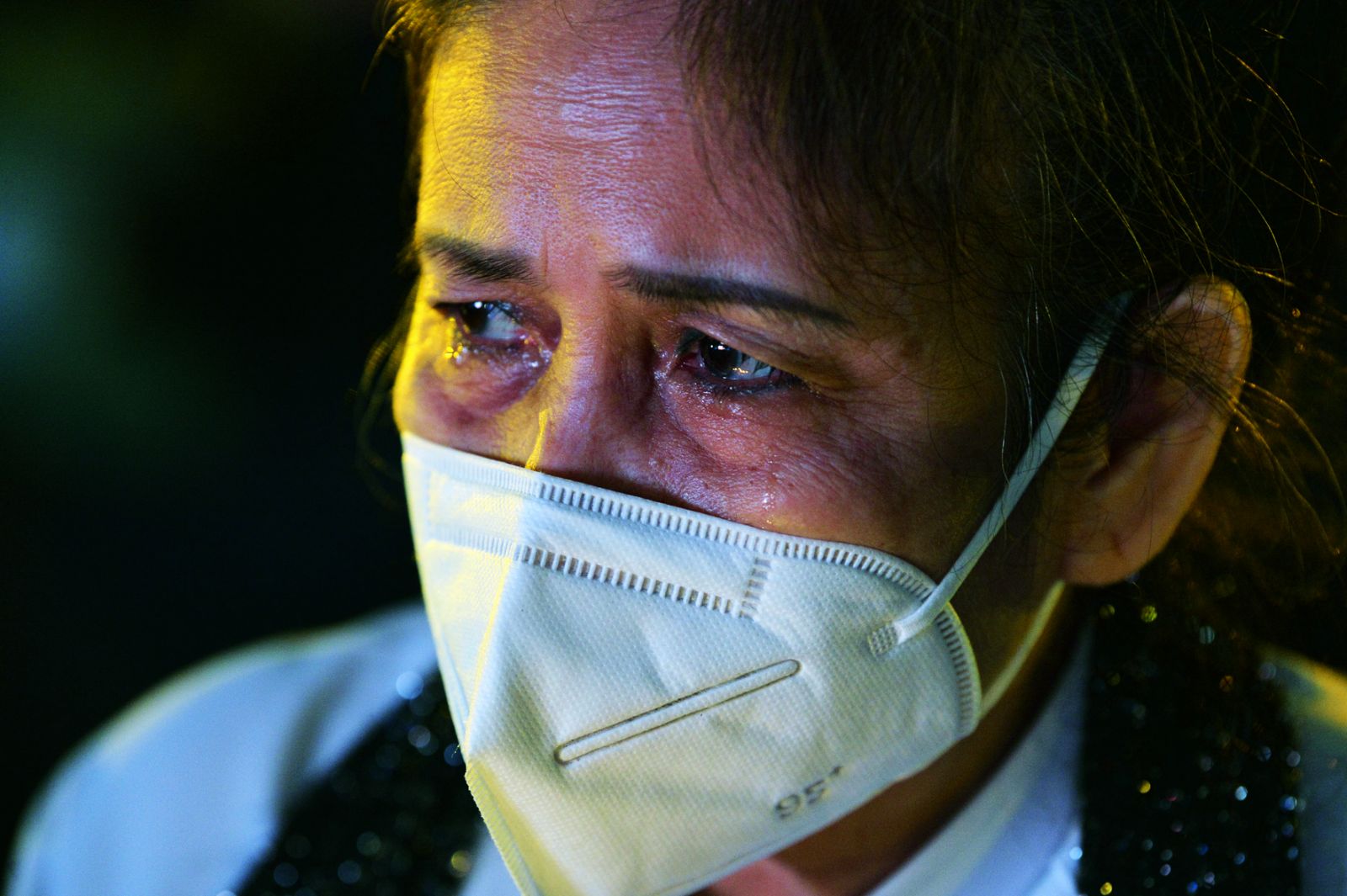 11 bức ảnh xúc động của  nhiếp ảnh gia Trần Thế Phong tại lễ tưởng niệm đồng bào tử nạn vì COVID-19