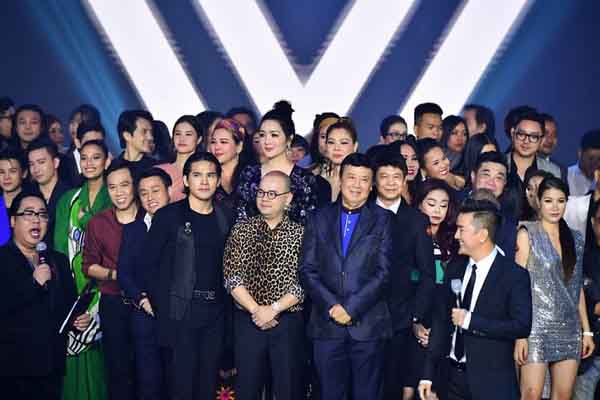 Đông Nhi – Ông Cao Thắng và dàn sao Việt chúc mừng Đàm Vĩnh Hưng