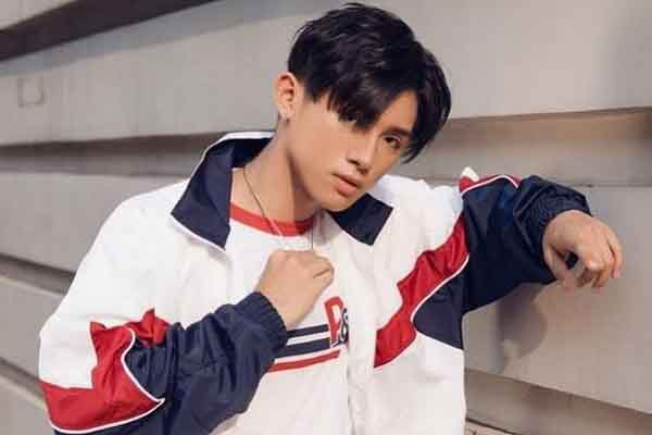 Grey D – ‘tân binh khủng long’ của làng nhạc số