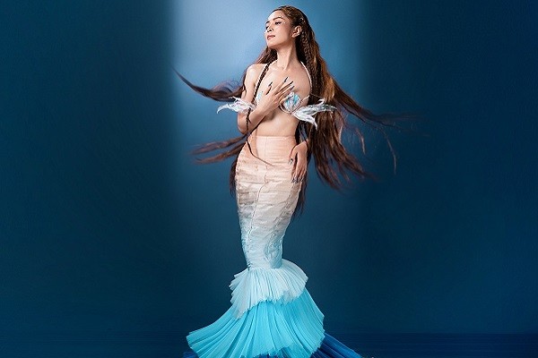 Duyên Quỳnh hóa thân thành nàng tiên cá, so với bản gốc sẽ thế nào?