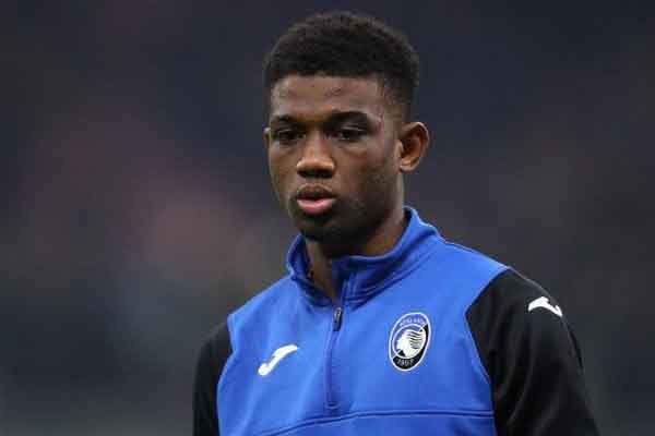 Solskjaer chào đón ‘Messi châu Phi’, nói không ai sánh kịp Bailly, Fernandes chỉ ra sai lầm của MU