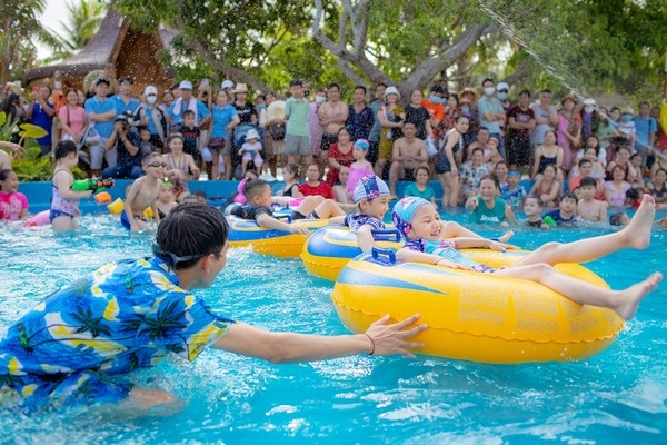 Hé lộ không khí ‘Tuần lễ quốc tế thiếu nhi’ siêu hoành tráng tại VinWonders Nha Trang