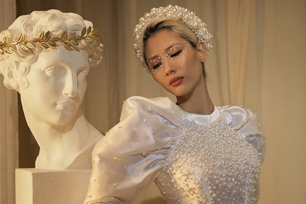 NTK Minh Châu: ‘Nhiều bạn trẻ nhân danh sáng tạo làm mất nét áo dài’