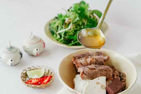 Ẩm thực Việt Nam được ghi nhận kỷ lục thế giới