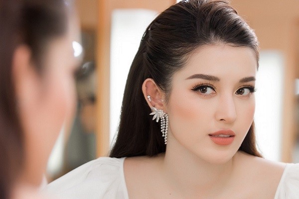 Huyền My bất ngờ được đề cử Top 100 gương mặt đẹp nhất Thế giới 2020