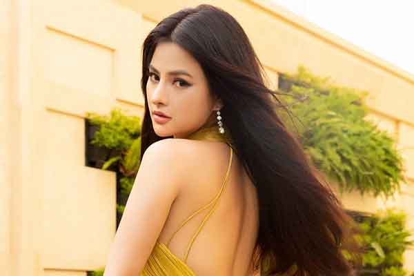 Nhan sắc của siêu mẫu Vũ Thu Phương theo thời gian