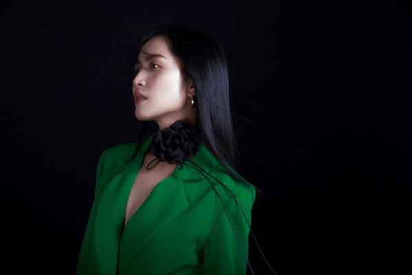 Ca sĩ Duyên Quỳnh – nàng ‘tắc kè hoa’ trong âm nhạc