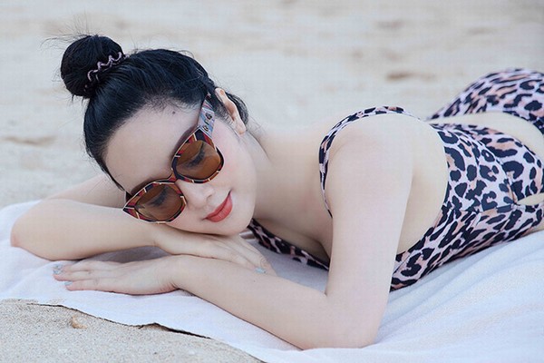 Xuýt xoa với vóc dáng U50 của Giáng My