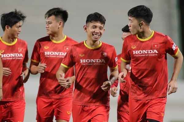 Tuyển Việt Nam: HLV Park Hang-seo không gọi 2 ngôi sao HAGL?