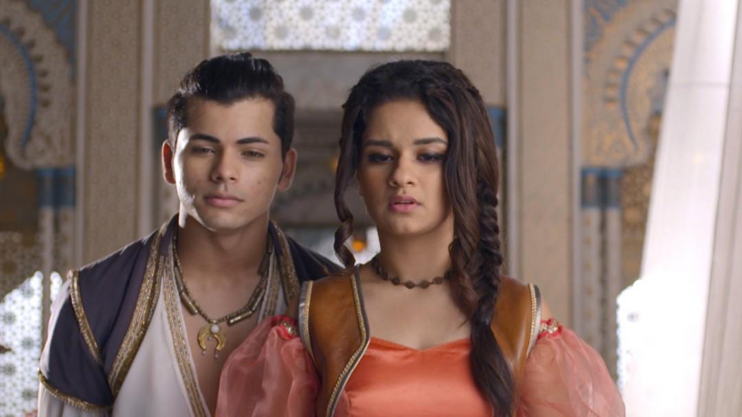 Aladdin kết hợp với thần đèn thành công giải cứu công chúa Jasmine