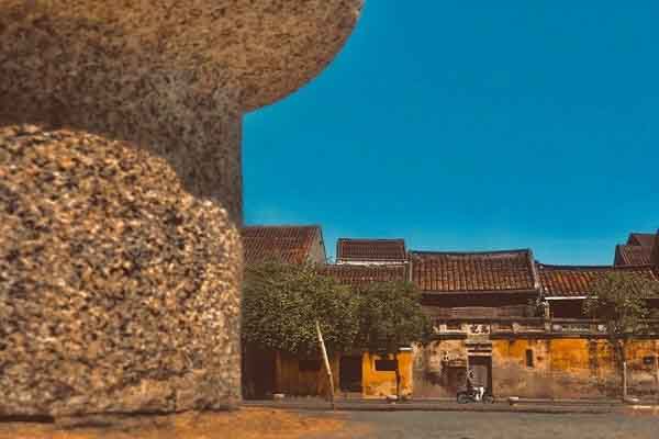 Trụ trời – Điêu khắc thị giác – Hoạ sĩ Nguyễn Quốc Dân