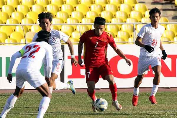 Xem lứa U.23, lo cho tuyển Việt Nam