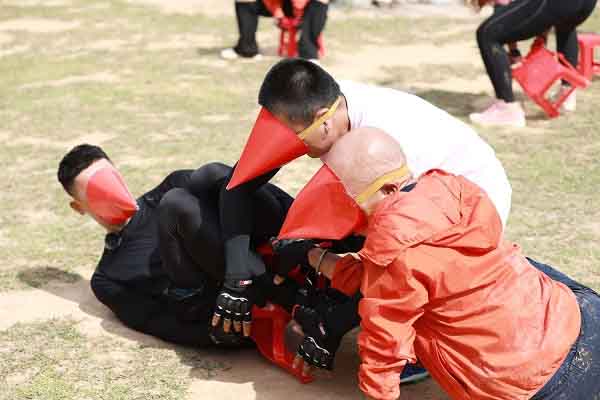 ‘Chuyến đi nhớ đời’ tập 3: Trai đẹp quyết liệt trong thử thách đến mức ‘đổ máu’ 