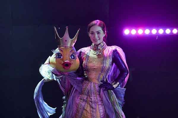 ‘Ca sĩ mặt nạ’: Kim Sa Ngư chính là ‘cô gái Trung hoa’ Lương Bích Hữu