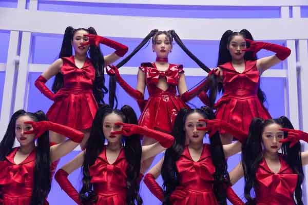 Cư dân mạng lại ‘dậy sóng’ vì MV ‘Sashimi’ phiên bản tua ngược