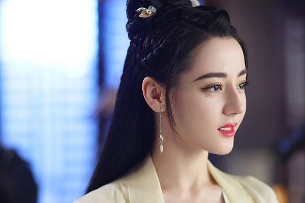 ‘Mỹ nhân Tân Cương’ gặp ý kiến trái chiều vì ‘An Lạc truyện’