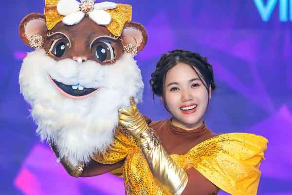 ‘The Masked Singer Vietnam’: Nhân vật Tí Nâu chính là ‘nàng thơ’ Thùy Chi