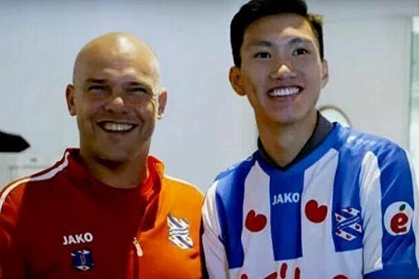 HLV Heerenveen xác nhận có thể mượn thêm Đoàn Văn Hậu 1 mùa nữa