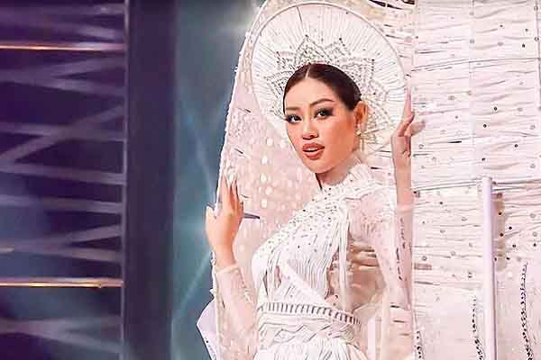 ‘Cơn mưa’ lời khen dành cho Khánh Vân sau đêm bán kết Miss Universe 2020