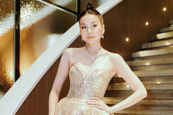 Thanh Hằng diện đầm nhà mốt Haute Couture, thu hút mọi ánh nhìn