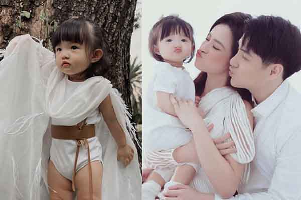 Biểu cảm siêu dễ thương của con gái Đông Nhi khi hóa thiên thần