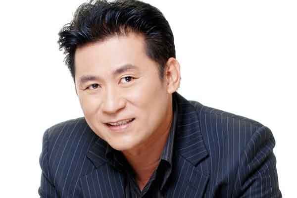 NSND Tạ Minh Tâm từng sợ không lấy được bà xã