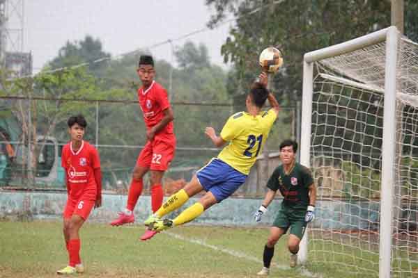 Giải U.19 quốc gia: Song hỷ cho Quốc Việt, em họ Công Phượng lại ghi bàn