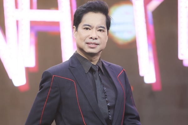 ‘Ông hoàng nhạc sến’ Ngọc Sơn thừa nhận chưa có duyên trong tình yêu