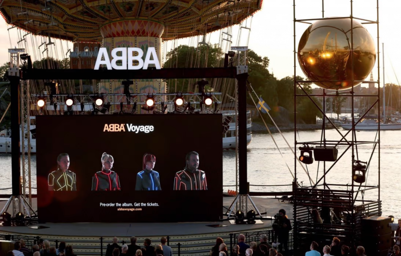 Sau gần 4 thập kỷ tan rã, ABBA ra mắt abum mới và chương trình hòa nhạc kỹ thuật số