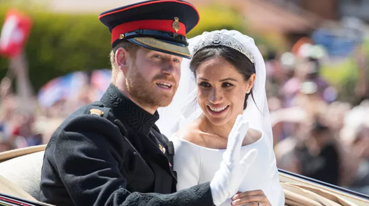 Những thành viên Hoàng tộc từng từ bỏ tất cả vì tình yêu