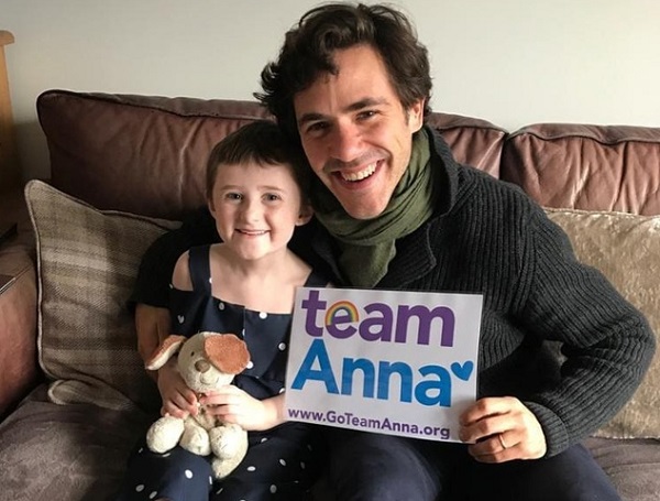 Ông già Noel là có thật và đã cho em bé này cơ hội sống