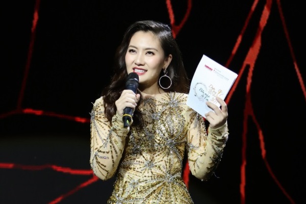 Ngọc Lan đắt sô MC sau Duyên Dáng Việt Nam 30