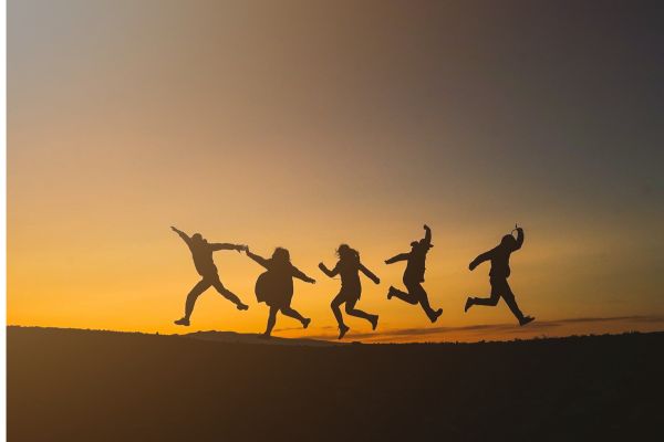 10 thói quen độc hại cần tránh để hoàn thiện hành trình hạnh phúc