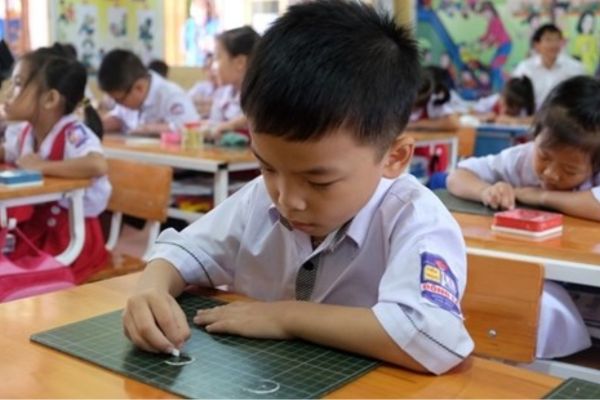 Đau đáu nỗi lo tìm kiếm chỗ gửi con vào dịp hè