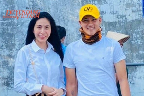 Trao máy lọc nước, Thủy Tiên nói: ‘Nếu tôi không làm sẽ có nhiều người phải khổ…’