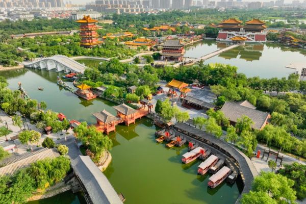 Vi vu Hà Nam với các địa điểm nổi tiếng