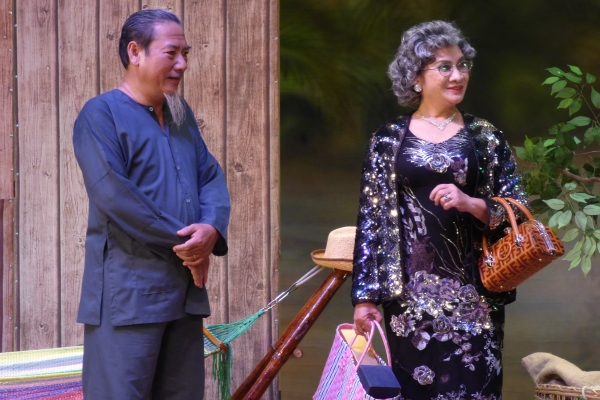 “Phù thủy lồng tiếng” tái xuất với kịch Hoàng Thái Thanh