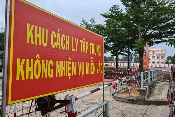 Gần chạm mốc 1.000 ca, Bình Dương triển khai ngay việc cách ly với người từ TP.HCM