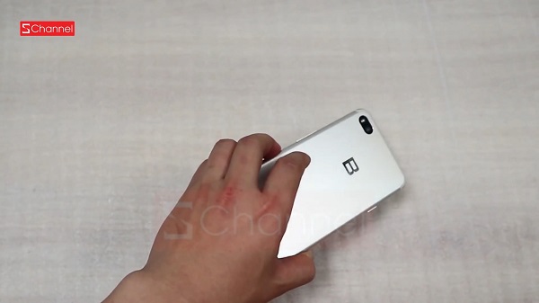 Bphone 2018 sẽ có “nhiều màu” và không có tai thỏ