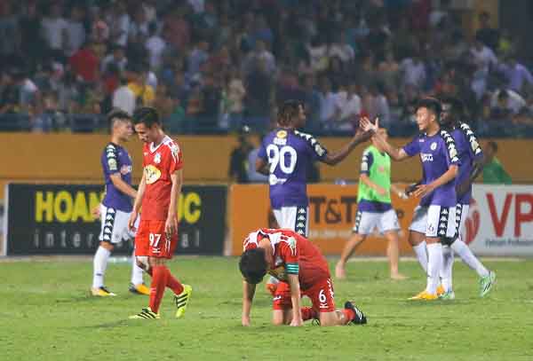 CLB Hà Nội hòa hú vía HAGL, bầu Hiển thưởng ngay nửa tỷ đồng