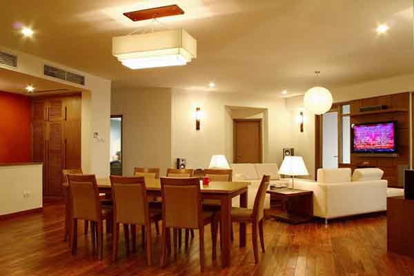 Căn hộ với đồ nội thất đơn giản và thống nhất