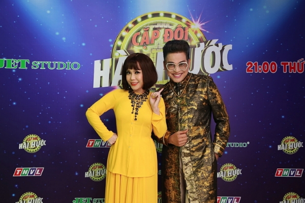 Né dịch bệnh, Việt Hương – Thanh Bạch rời TP.HCM