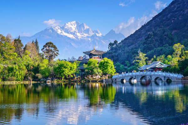 Ghé thăm Lệ Giang, cổ trấn đẹp như thơ bên núi tuyết